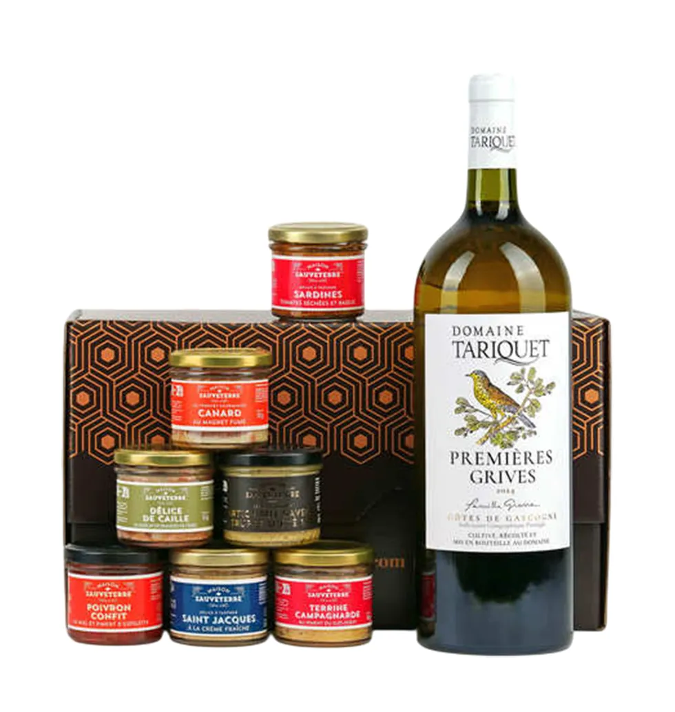 Wine and Savory Delights Combo